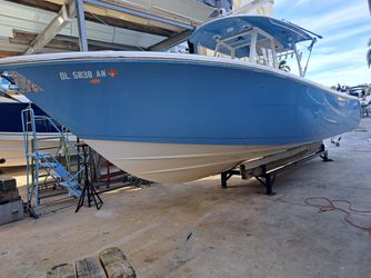 33' Cobia 2022 Yacht For Sale